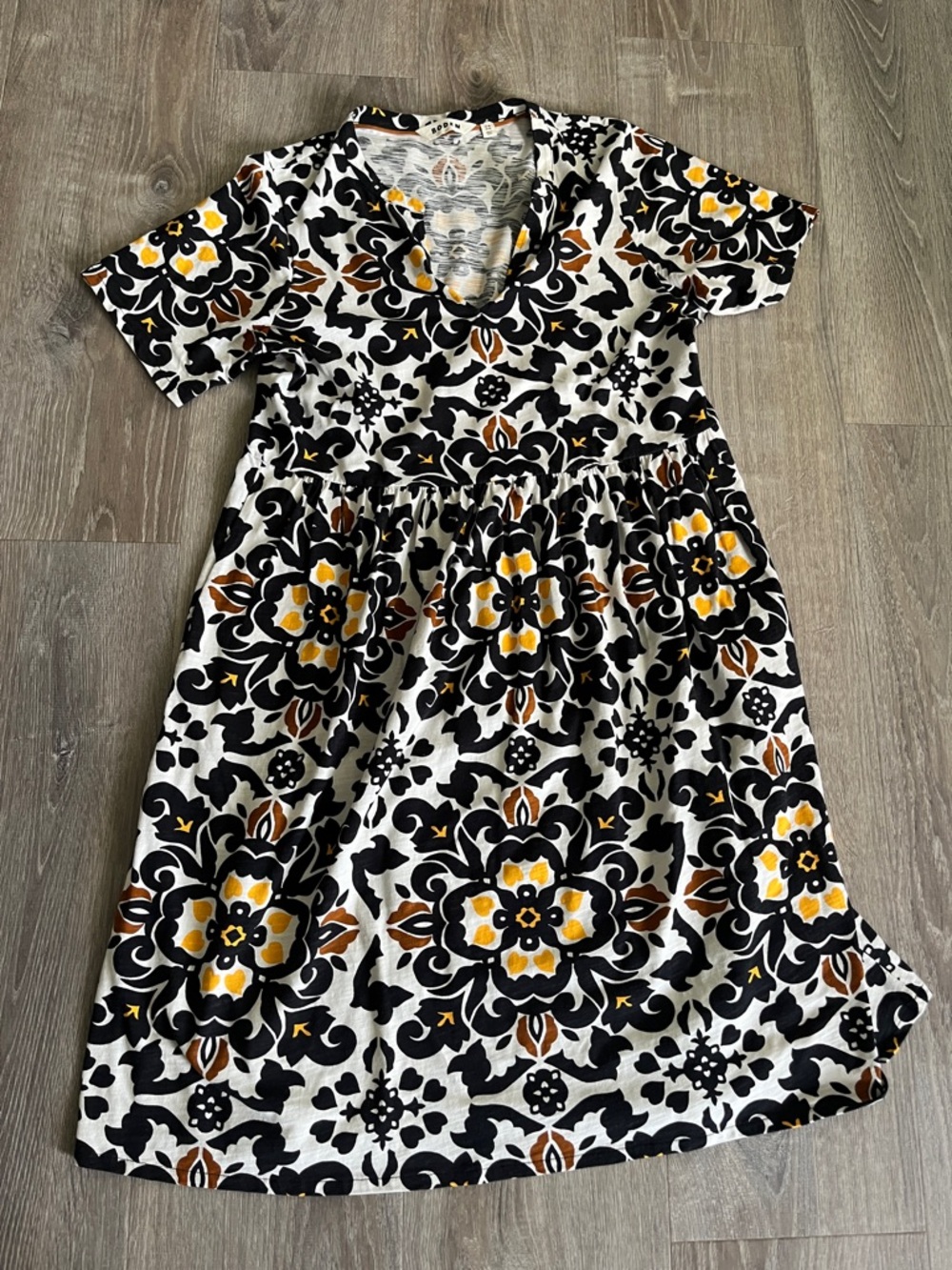 Boden Black Easy Notch Neck Jersey Floral Dress